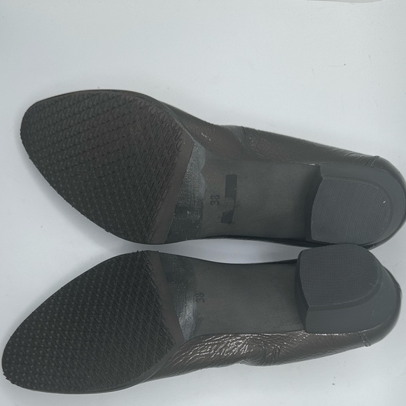 Un tour en ville β Elegant Black Heels with Sleek Design size 38EU - Picture 8 of 8